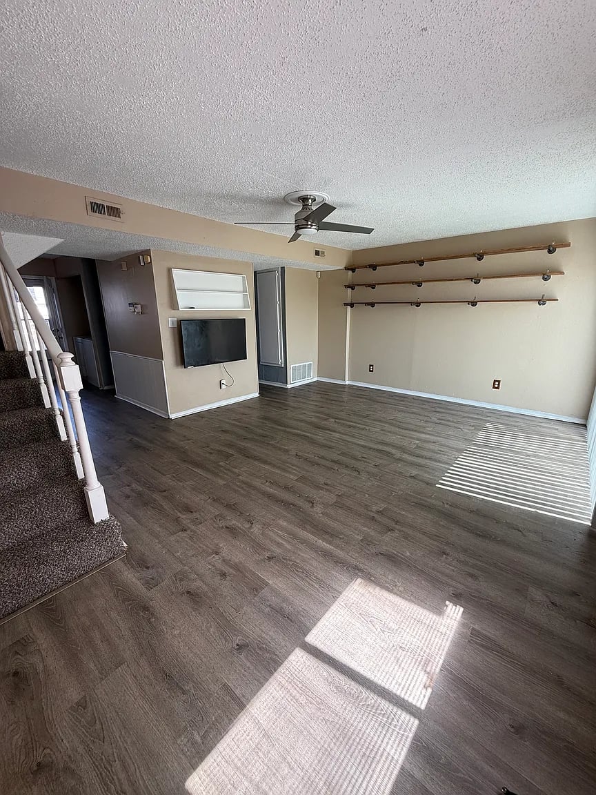 218 Jason Dr