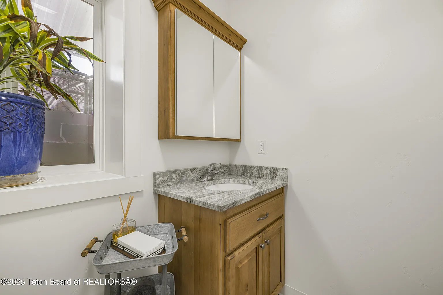 2399 Chapel Rd