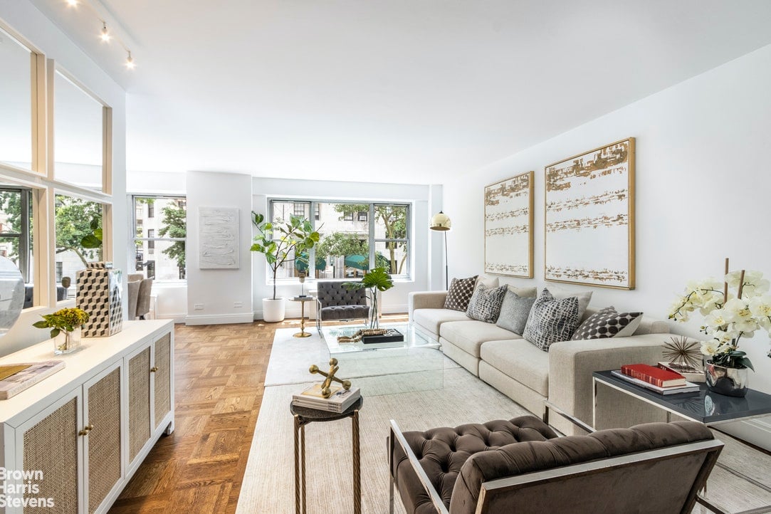 2 Fifth Ave, #20