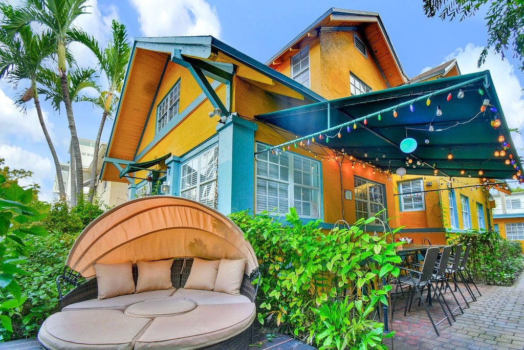 Boutique South Beach Hotel Sells by Luca Migliore