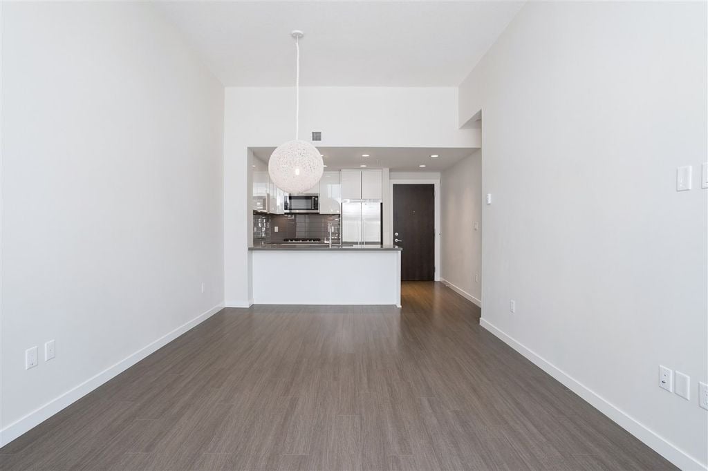 255 W 1st St, #510