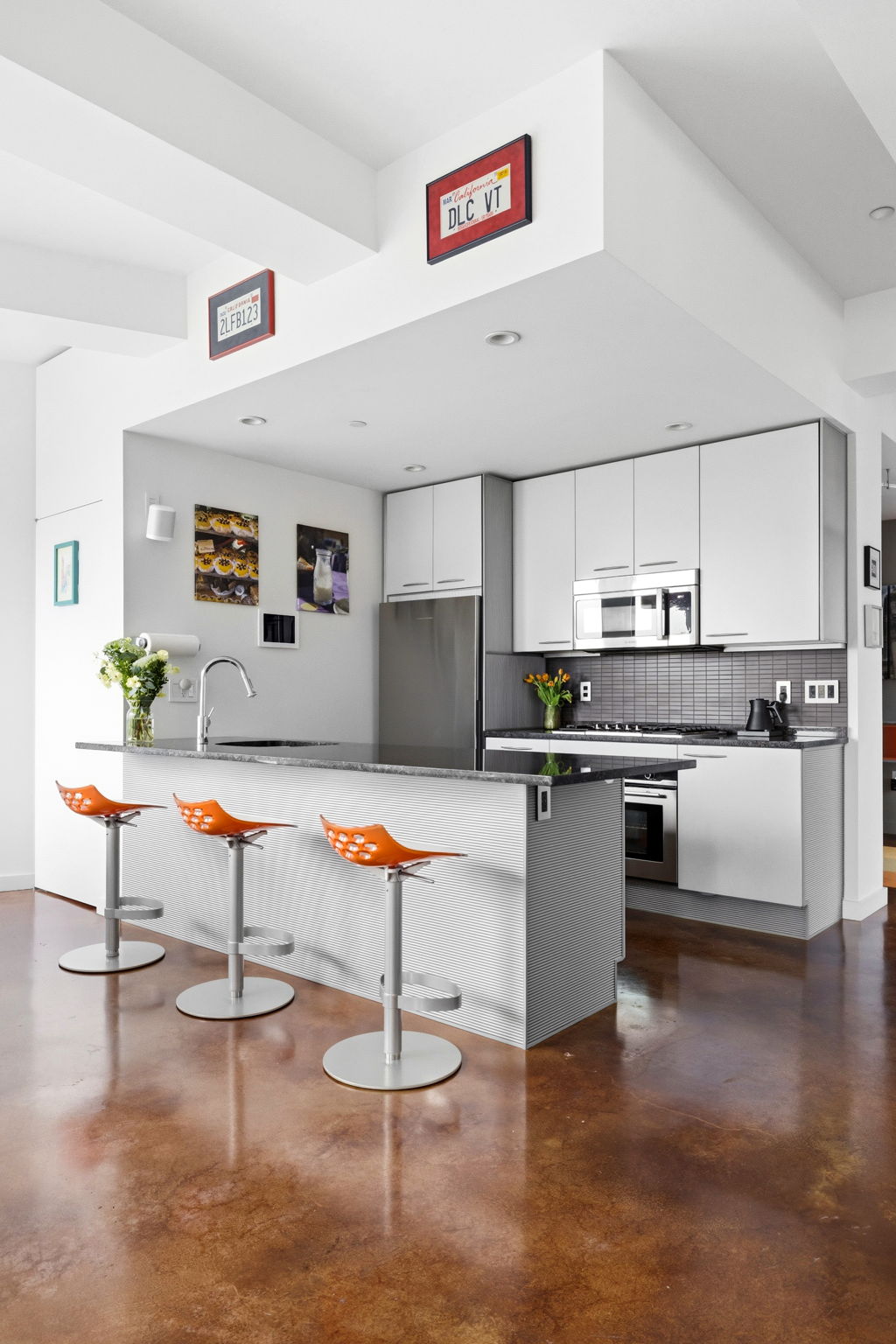 Sowa Full Service Condo