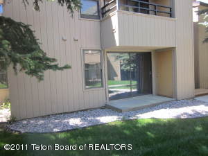 355 W Deloney Ave, #B9