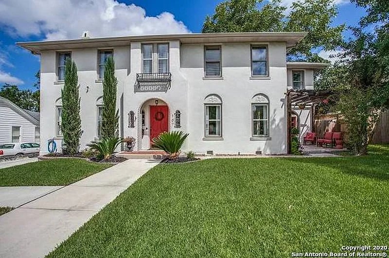 107 Wildrose Ave