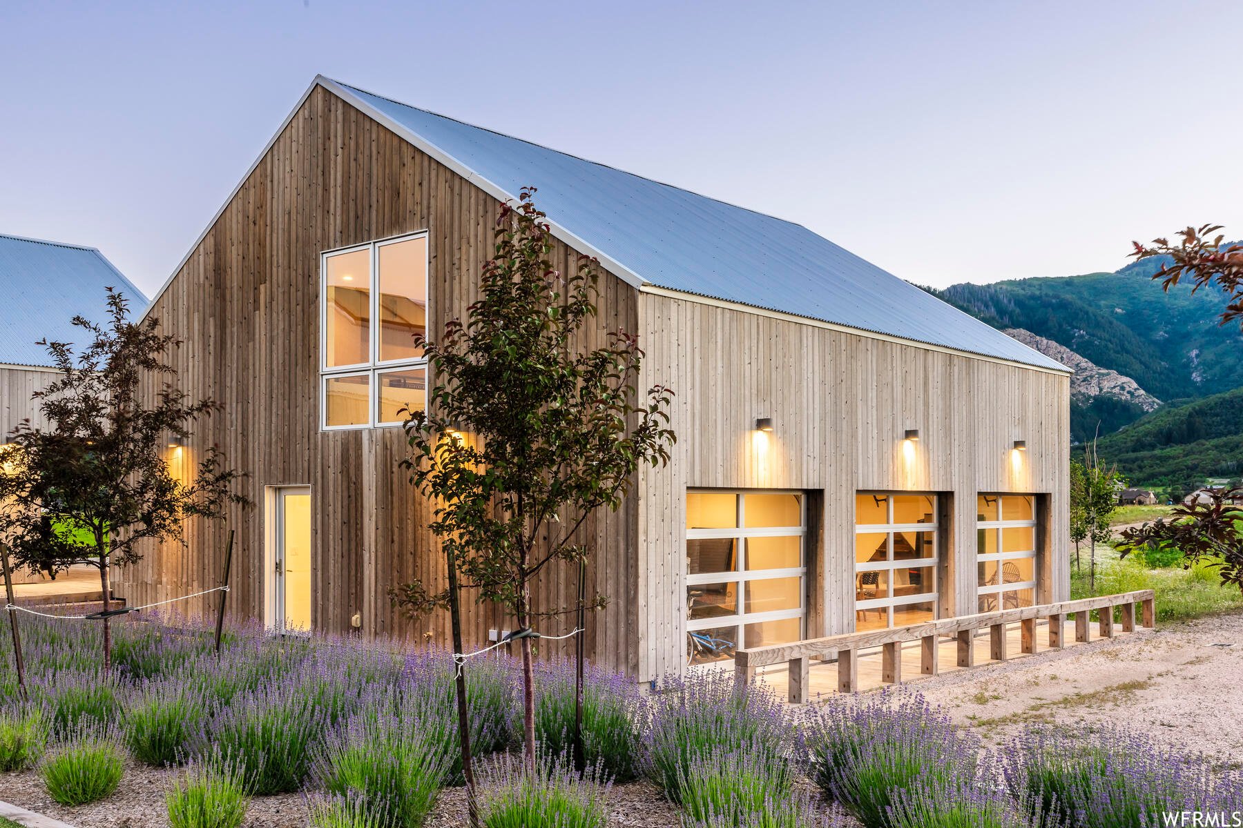 Breathtaking Minimalistic Farmhouse