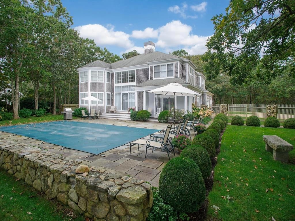 283 Pond Rd