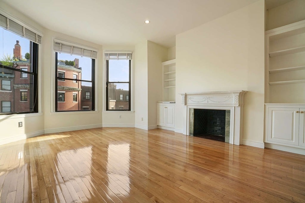 10 Charlesgate East - Unit 504