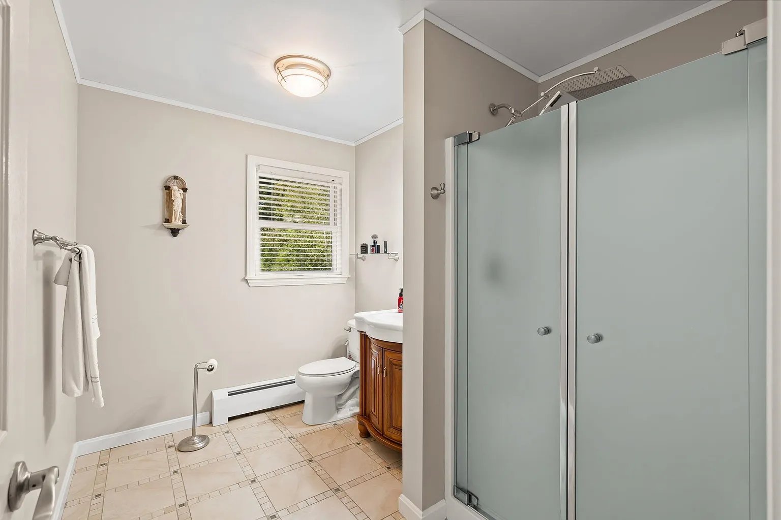 2 Brookside Ln