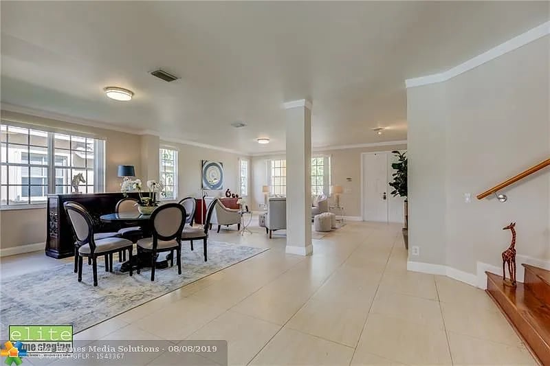 1612 Blue Jay Cir