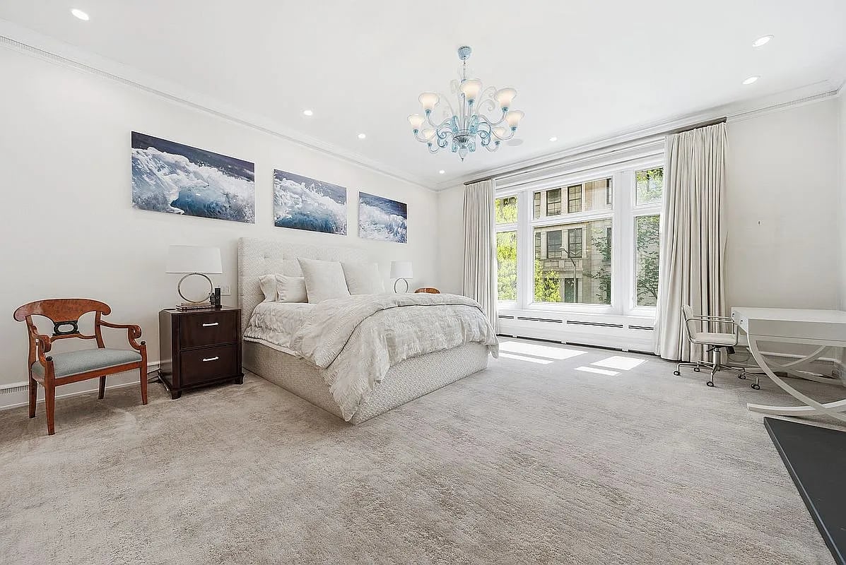 67 East 82nd Street