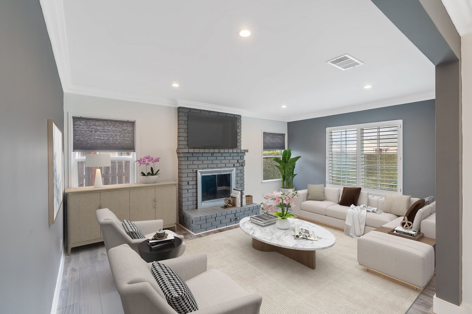 Compass Private Exclusive - North Hollywood