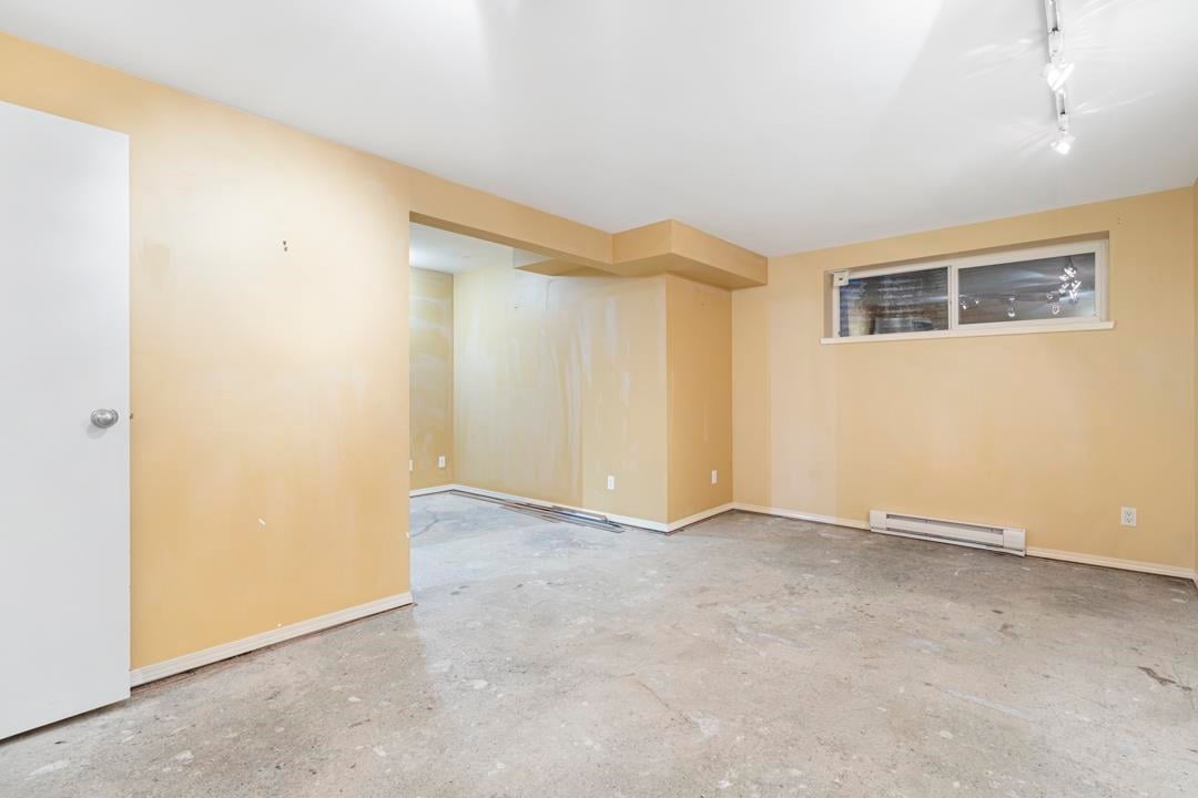 2082 Purcell Wy