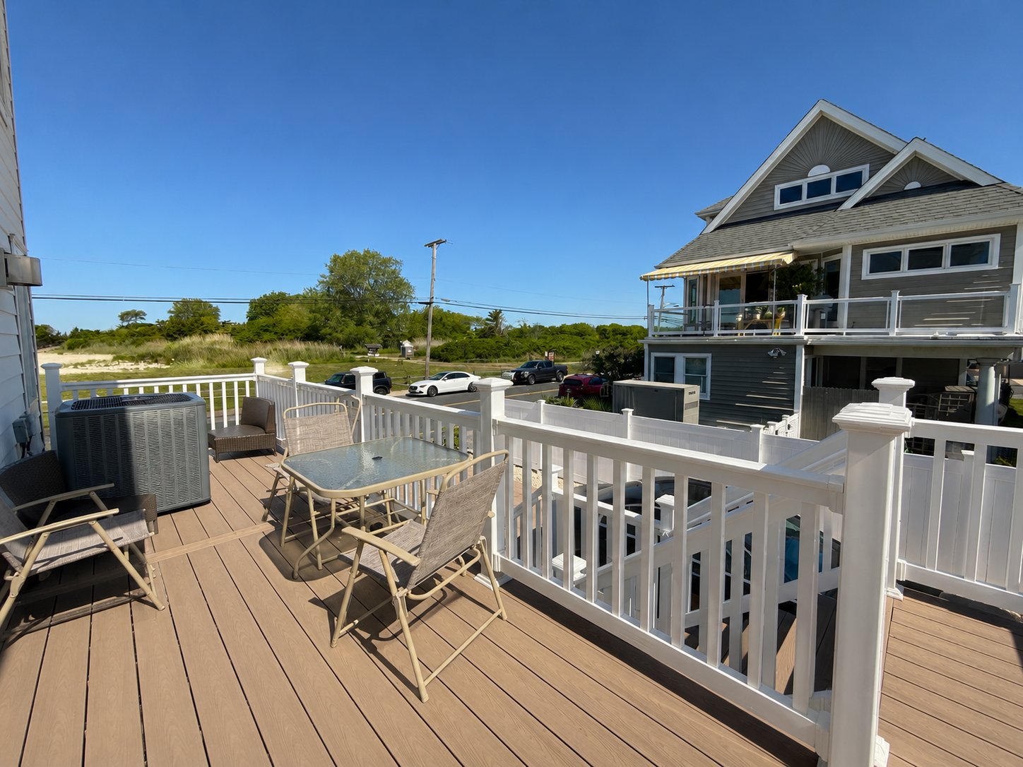 Beautiful Seashore Home with Amazing Views 