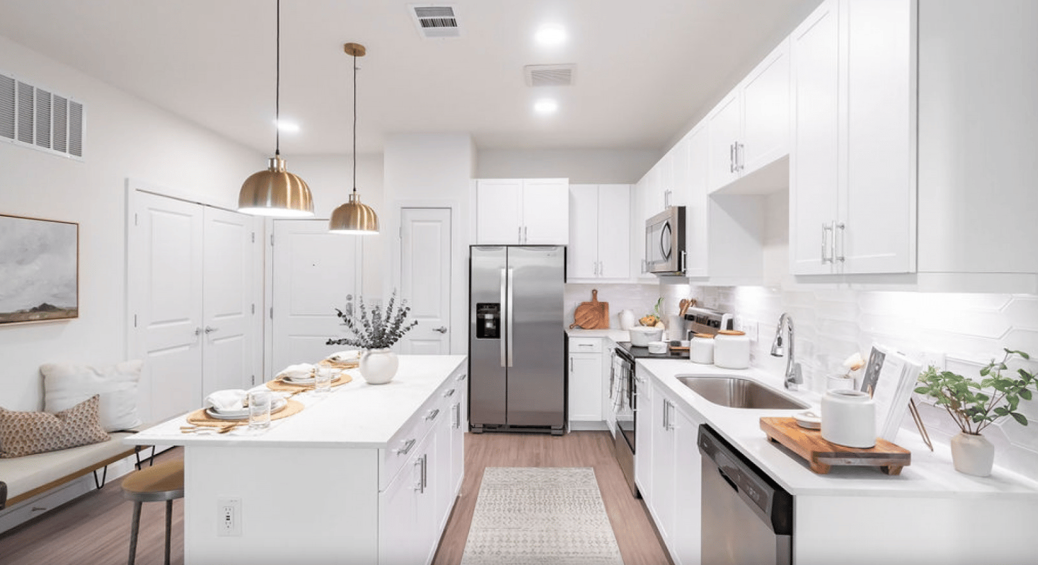 Lease Now & Receive Up To 8 Weeks FREE On Base Rent + An Additional $2,500 Gift Card!
