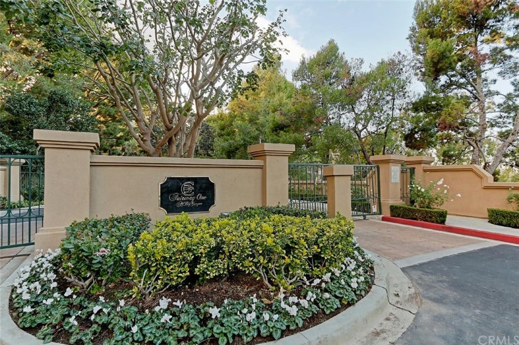 30 Canyon Fairway Dr, Newport Beach, CA 92660