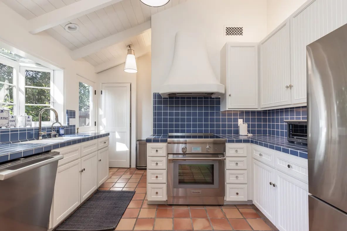 Carmelita Cottage