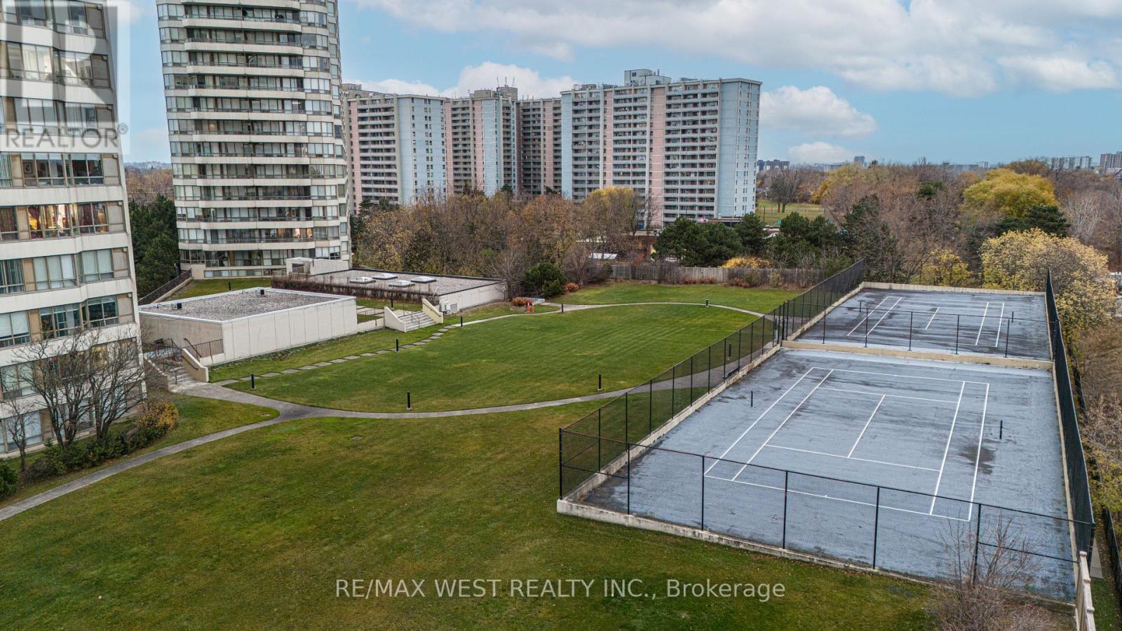 #1917 - 5 Greystone Walk Drive, Toronto Unit: 1917