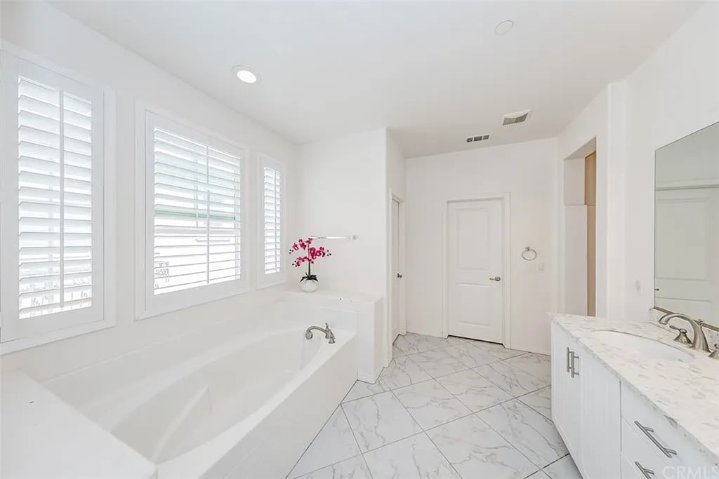 2884 S Via Belamaria