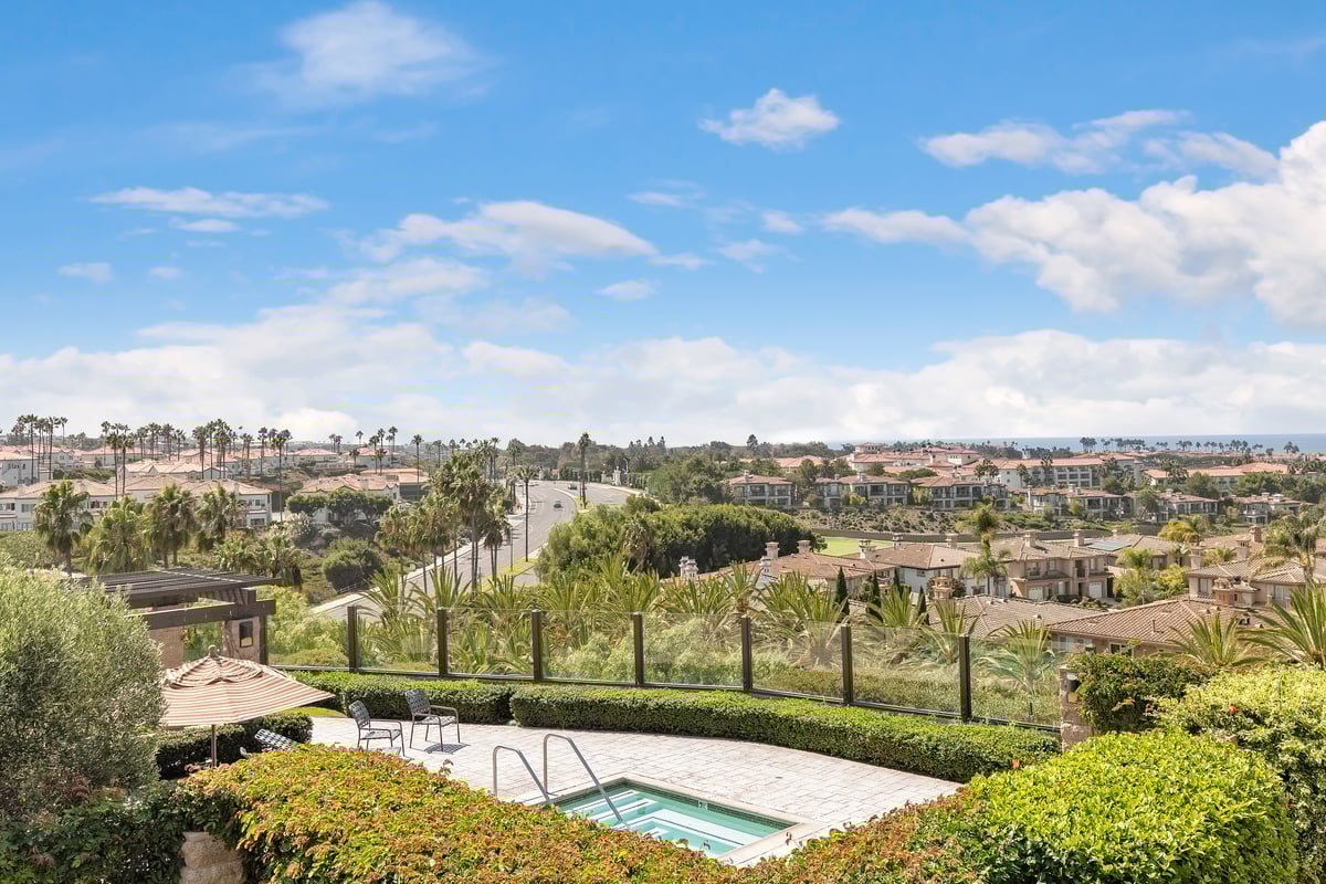 10 Corniche Drive D