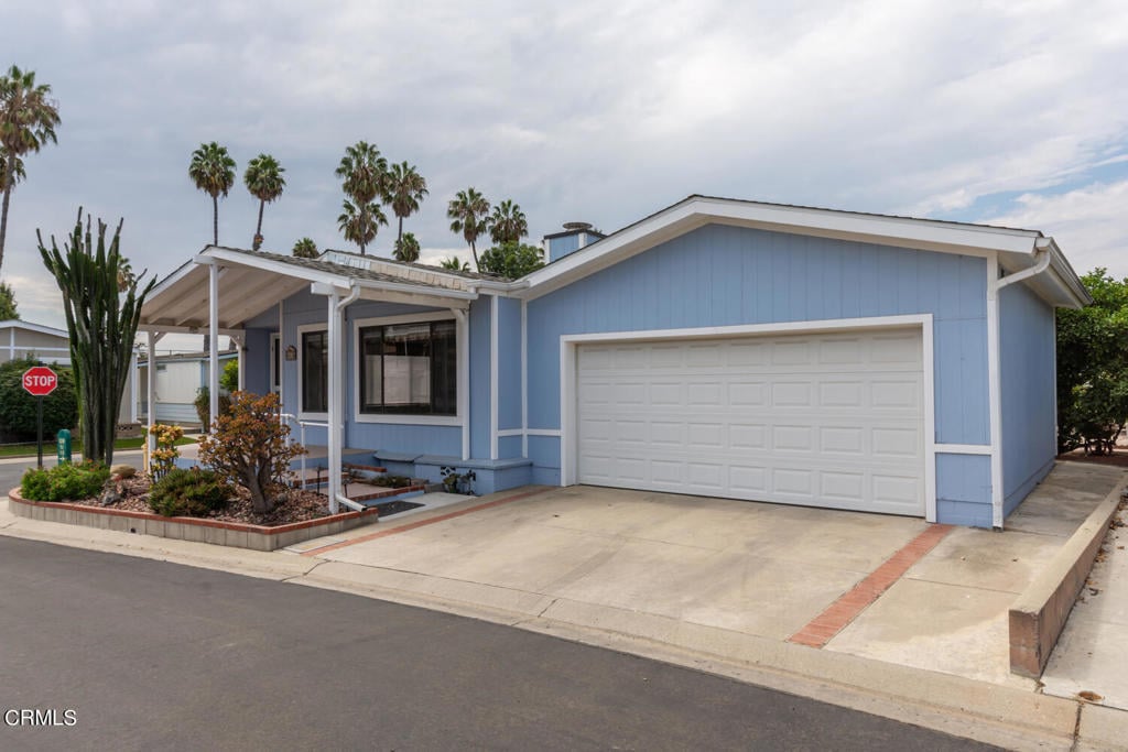 118 Poinsettia Gardens Dr #118