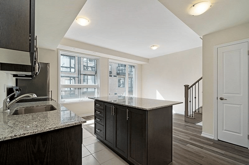 30 Fieldway Road Unit: 83