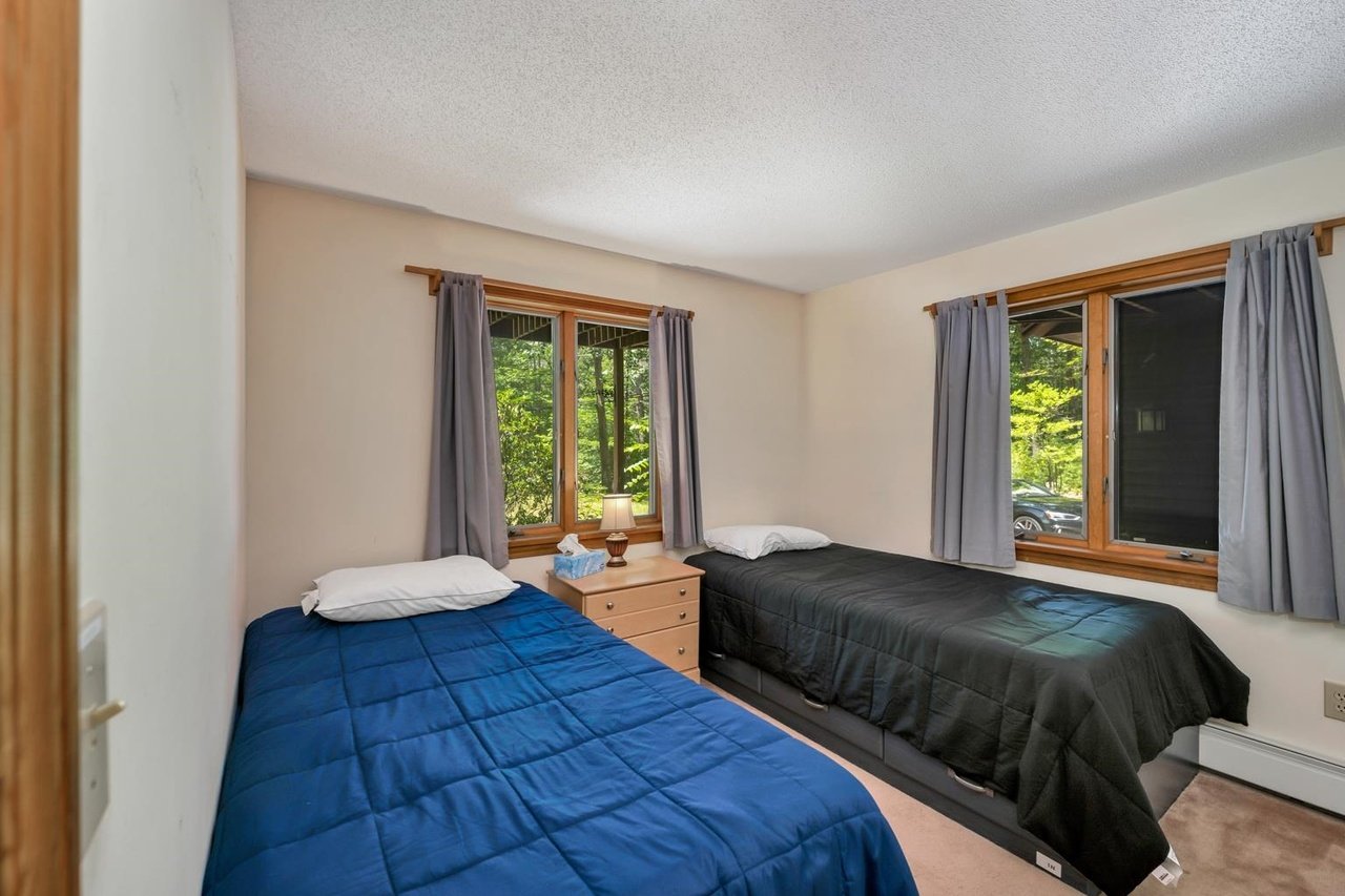 42 Hawkins Pond Rd