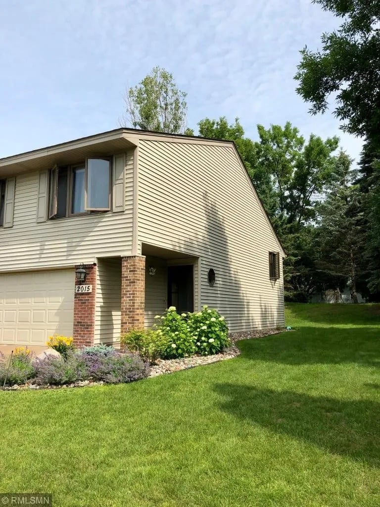 2015 Mesabi Ave
