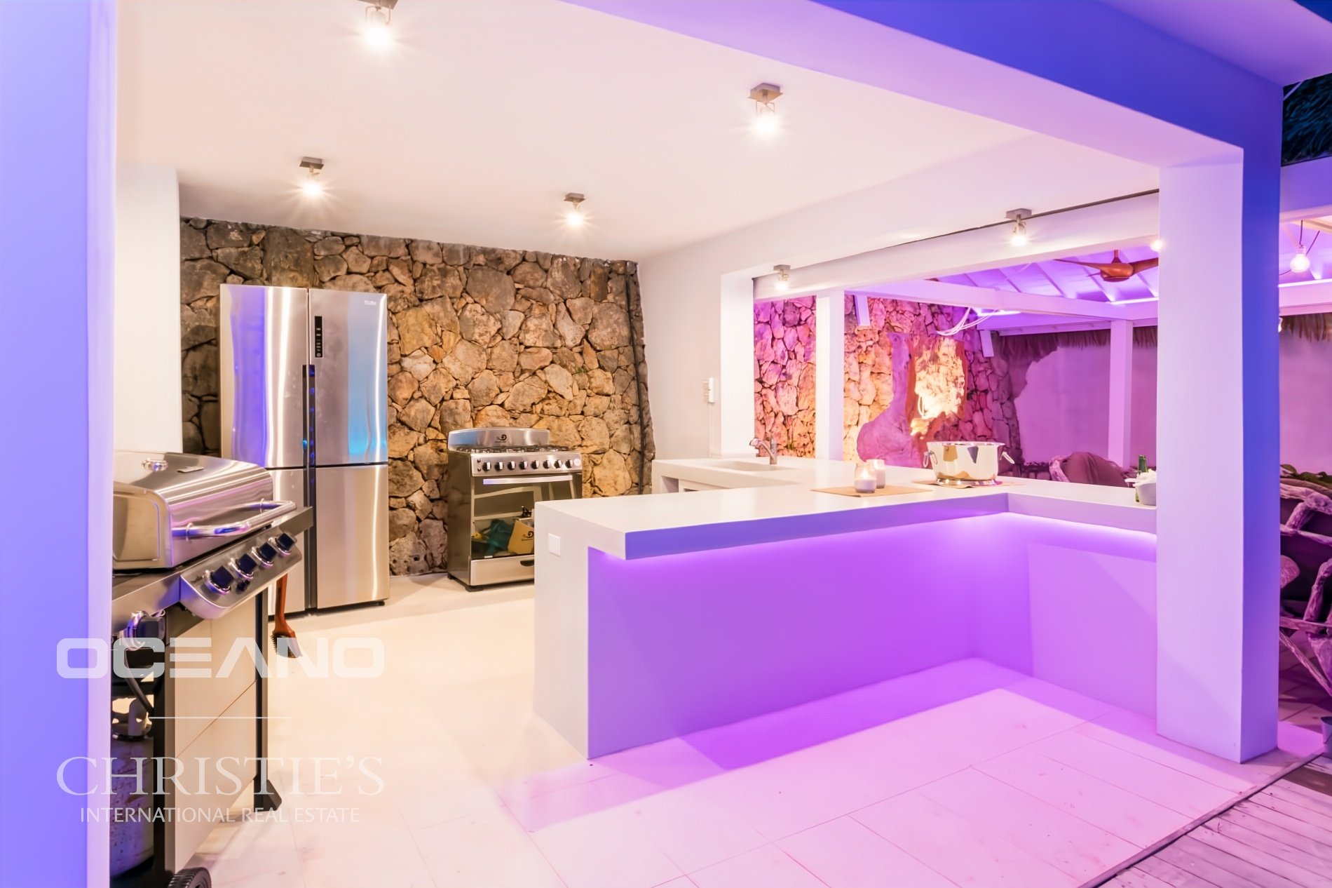 Blue Lagoon  - Private Address
