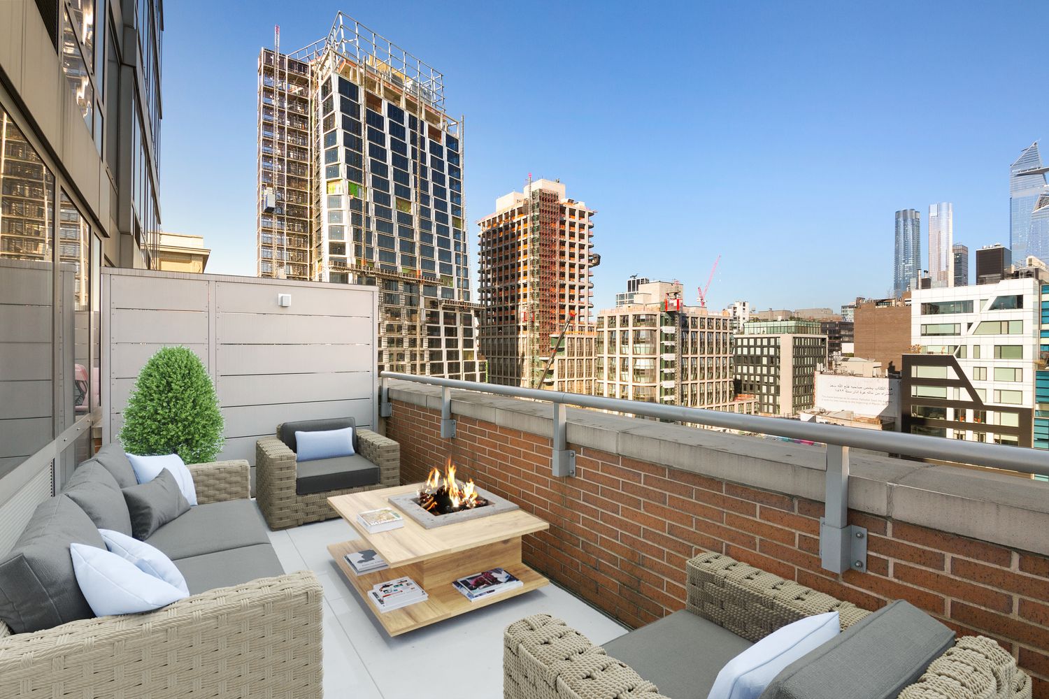450 W 17th St, #1001