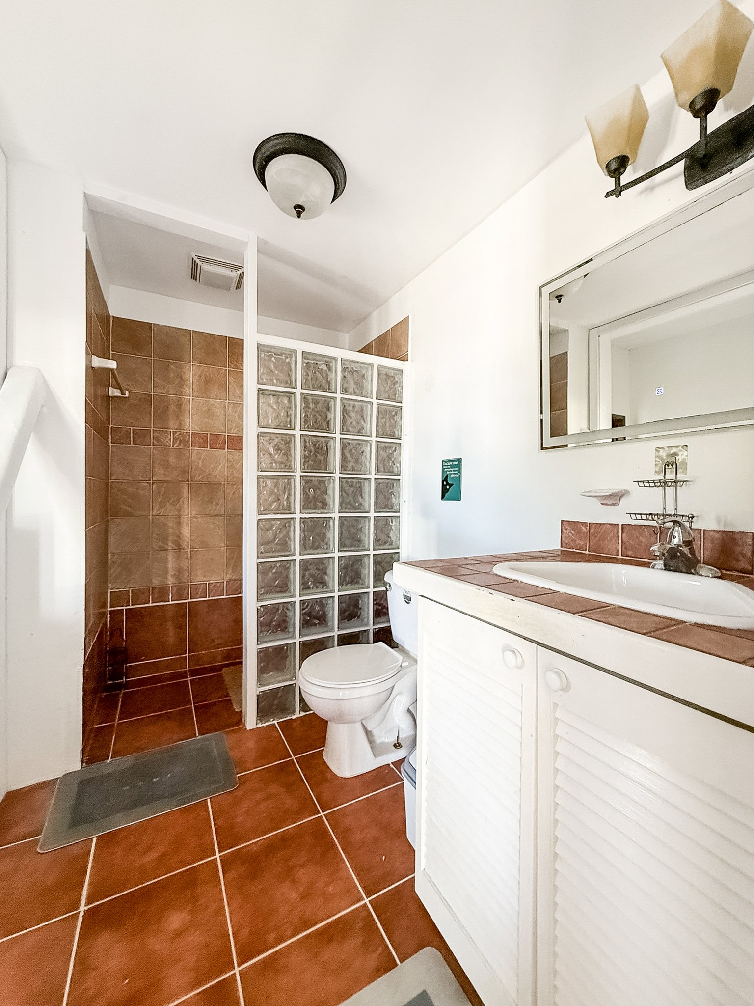 951 Casablanca-Luck Hill Standalone Home