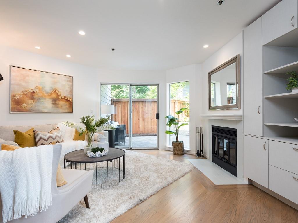 725 Loma Verde Avenue, No. E