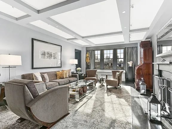 45 Christopher St #8E