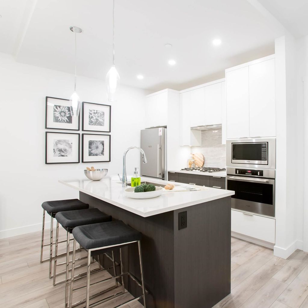 11639 227 St, #401