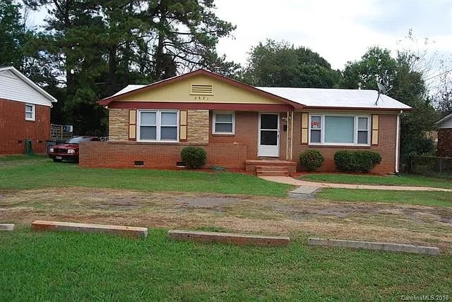 2631 Old Steele Creek Rd