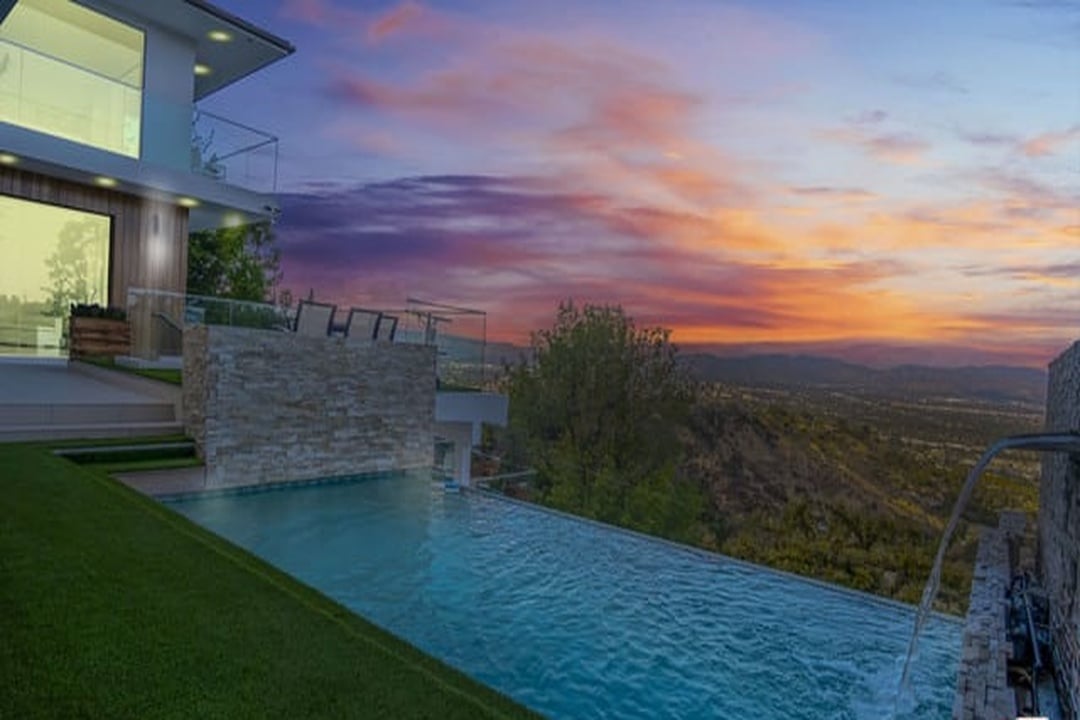 Lodge Villa