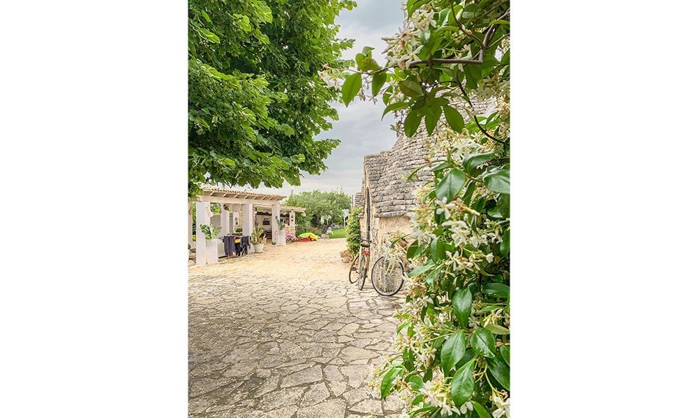 Character Filled Trulli With Pool Near Castellana Grotte