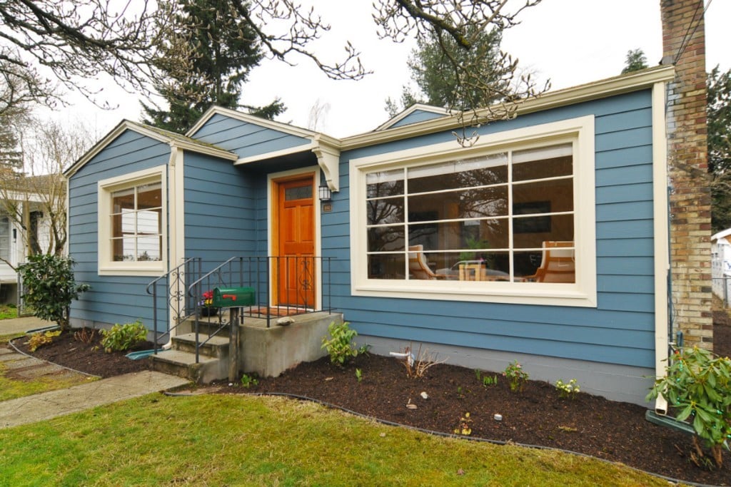 1043 NE 95th Street
