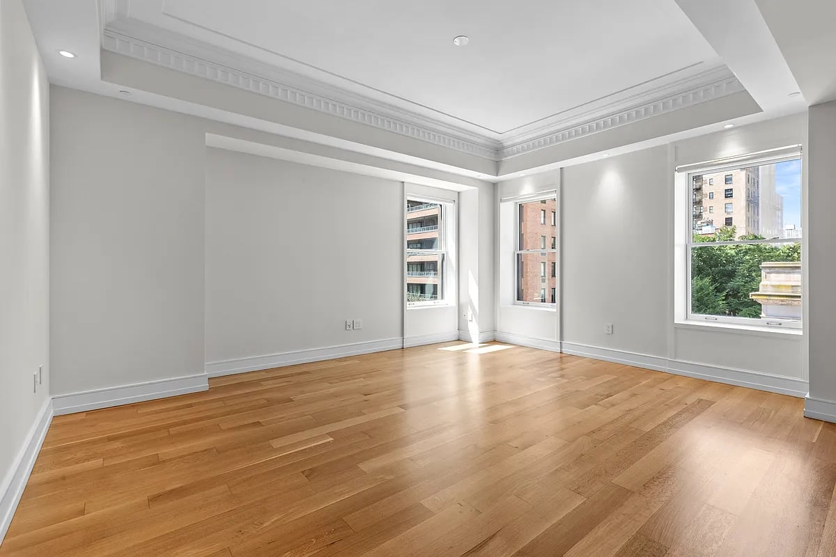 33 E 74TH Street 5A