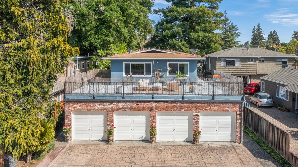 933 FLORENCE LN  Menlo Park, CA 94025