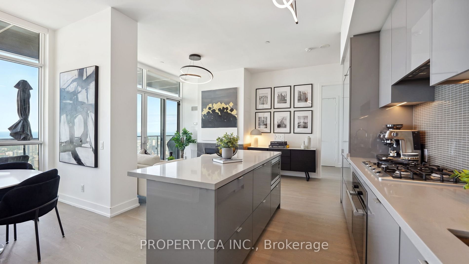 BAY STREET'S CAPTIVATING SUITE