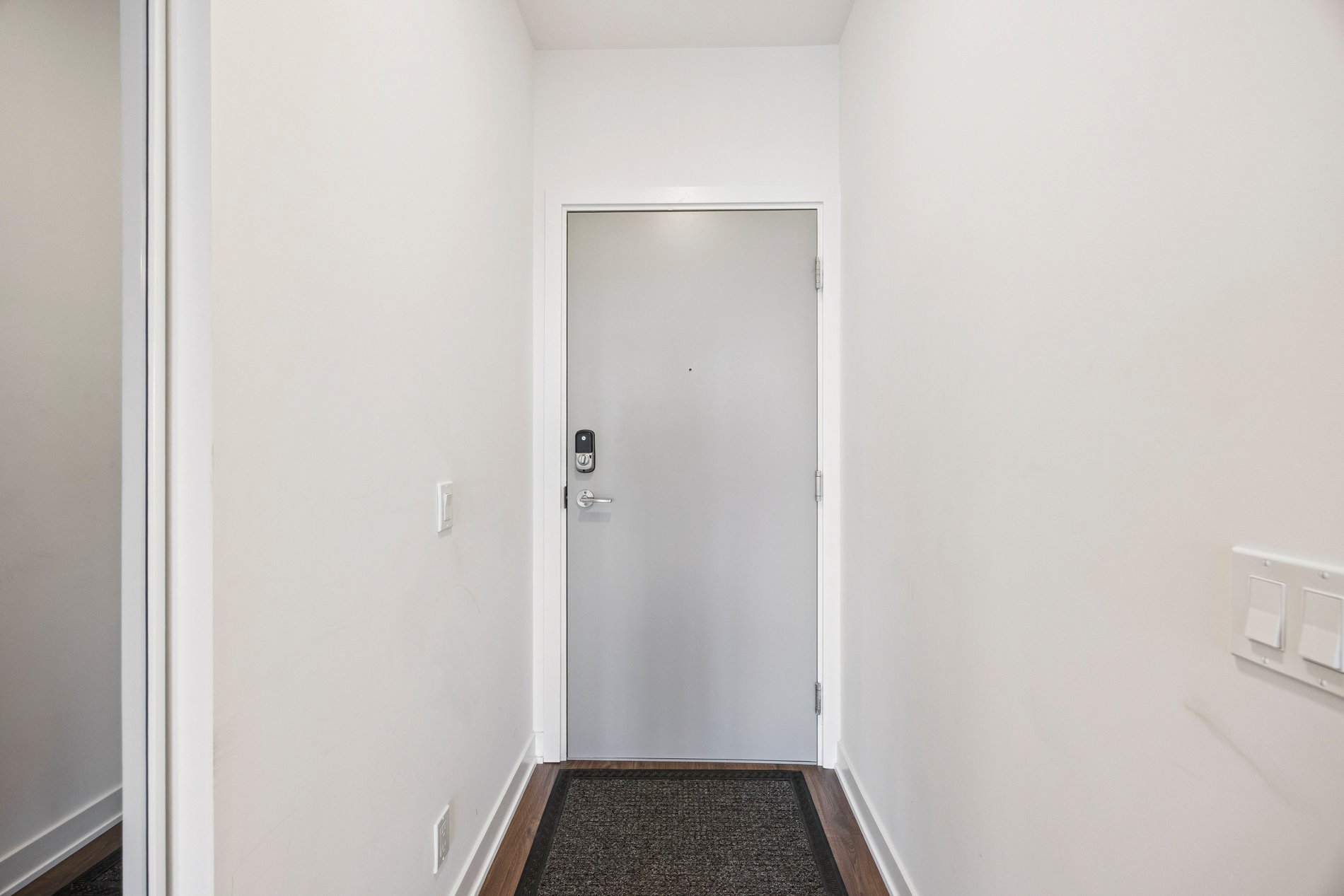50 Upper Mall Way #2109