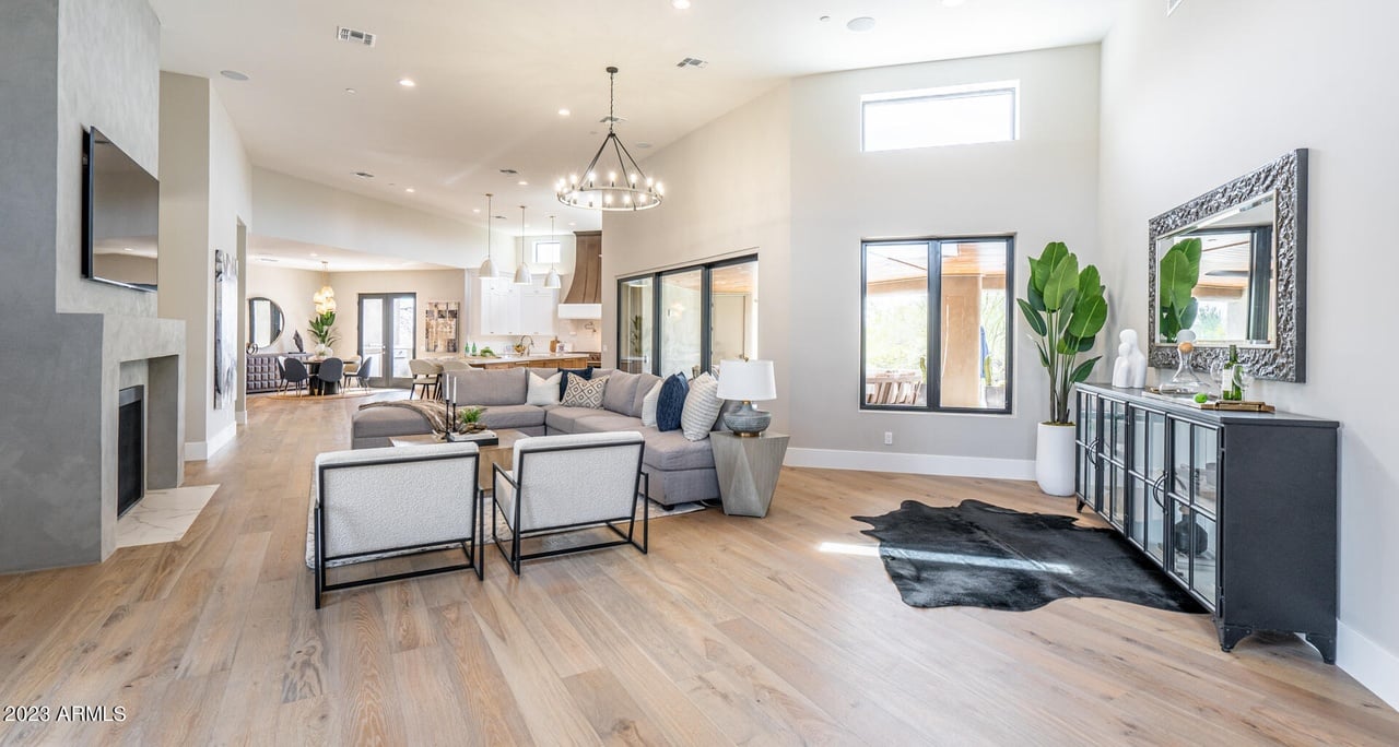 9387 E Adobe Dr