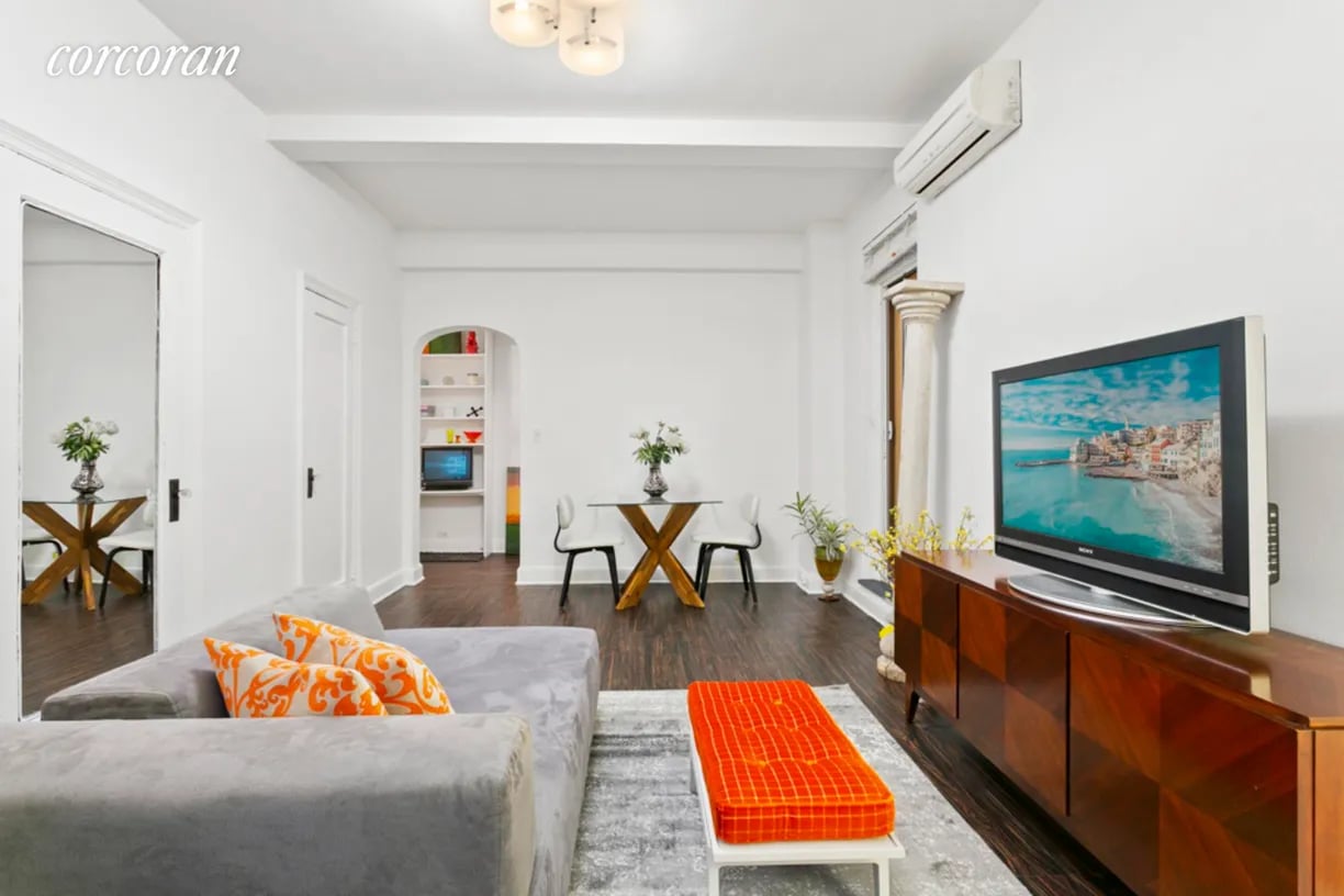 140 E 40th St Apt 1E