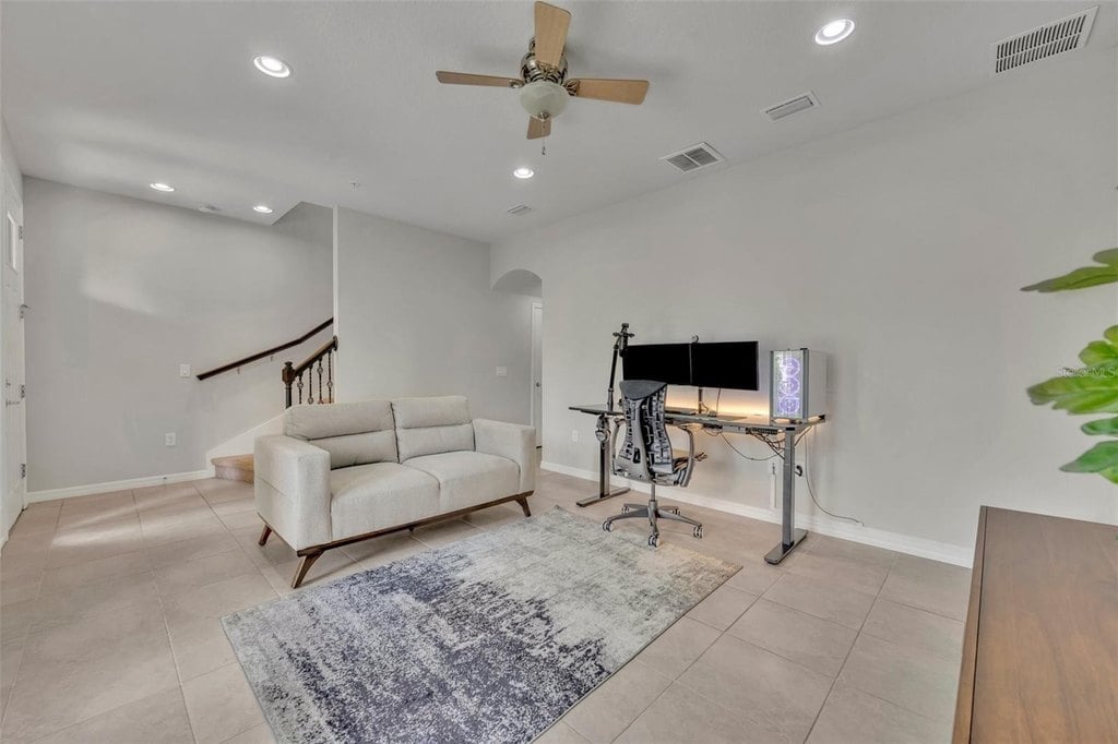 469 Portico Ct