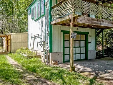 20111 80th Ave NE
