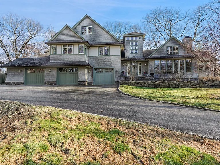 6 Fairview Dr