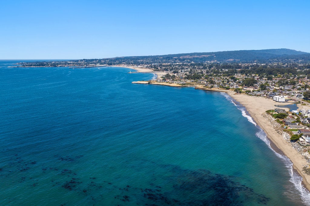 2-2130 E Cliff Dr. #2D