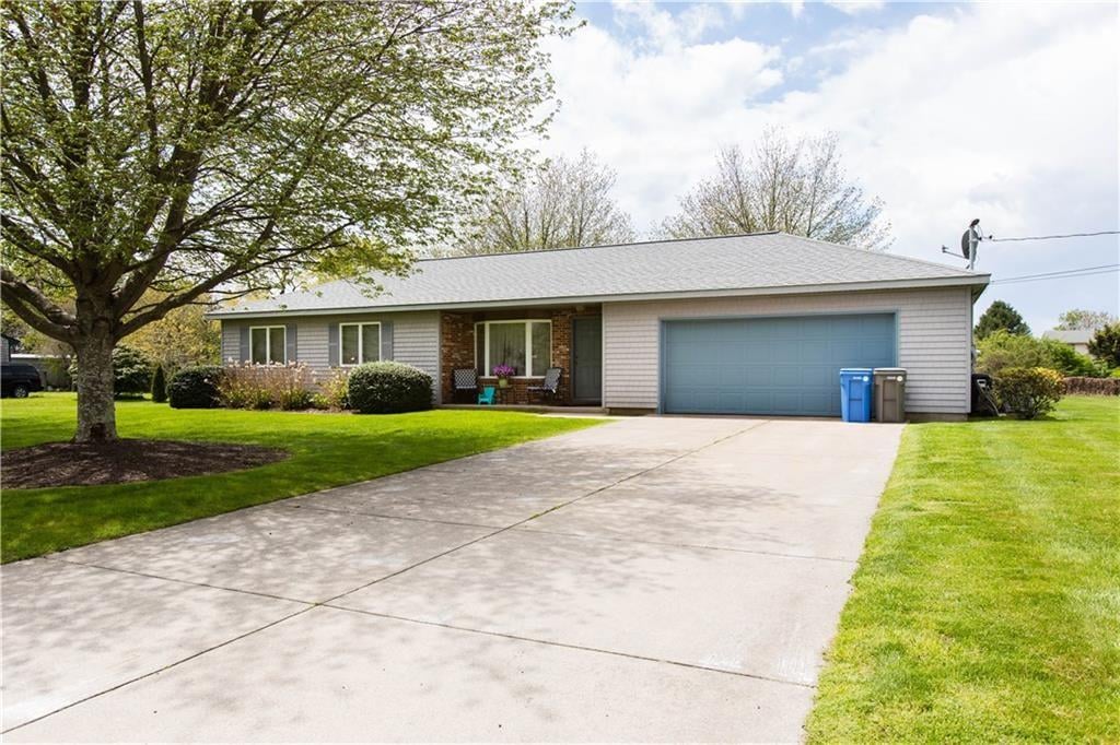 8 Barton Lane, Middletown RI, 02842