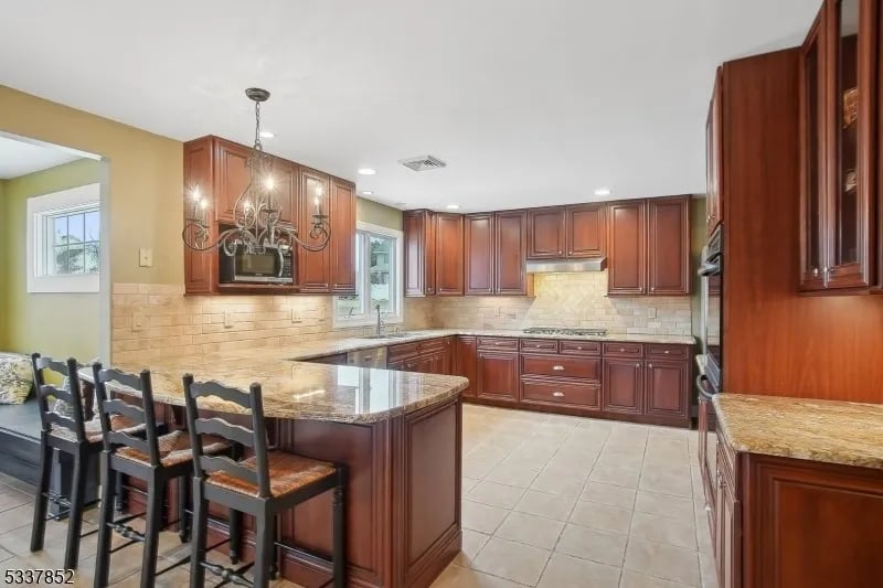4 Lottings Purchase Rd