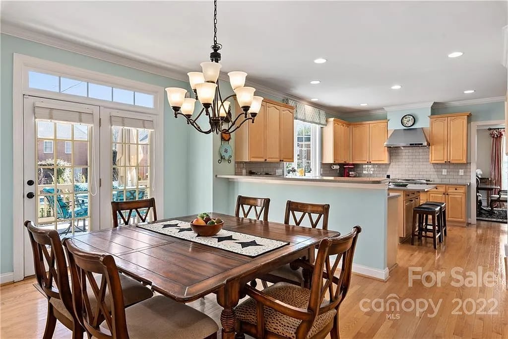 10405 Sundance Ct
